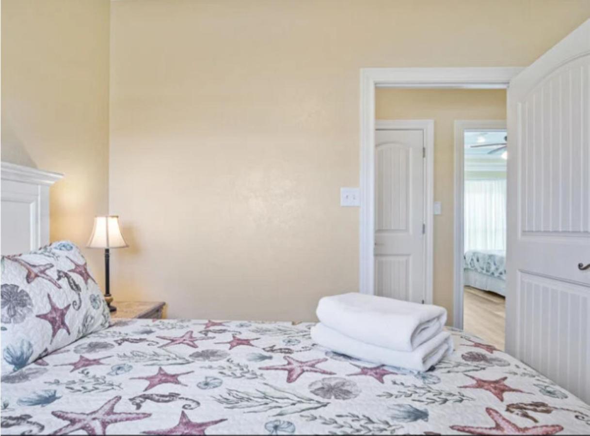 Holiday home Fancy Nancy 2 Min Walk To Beach, Lyft, Pet-friendly Bolivar Peninsula