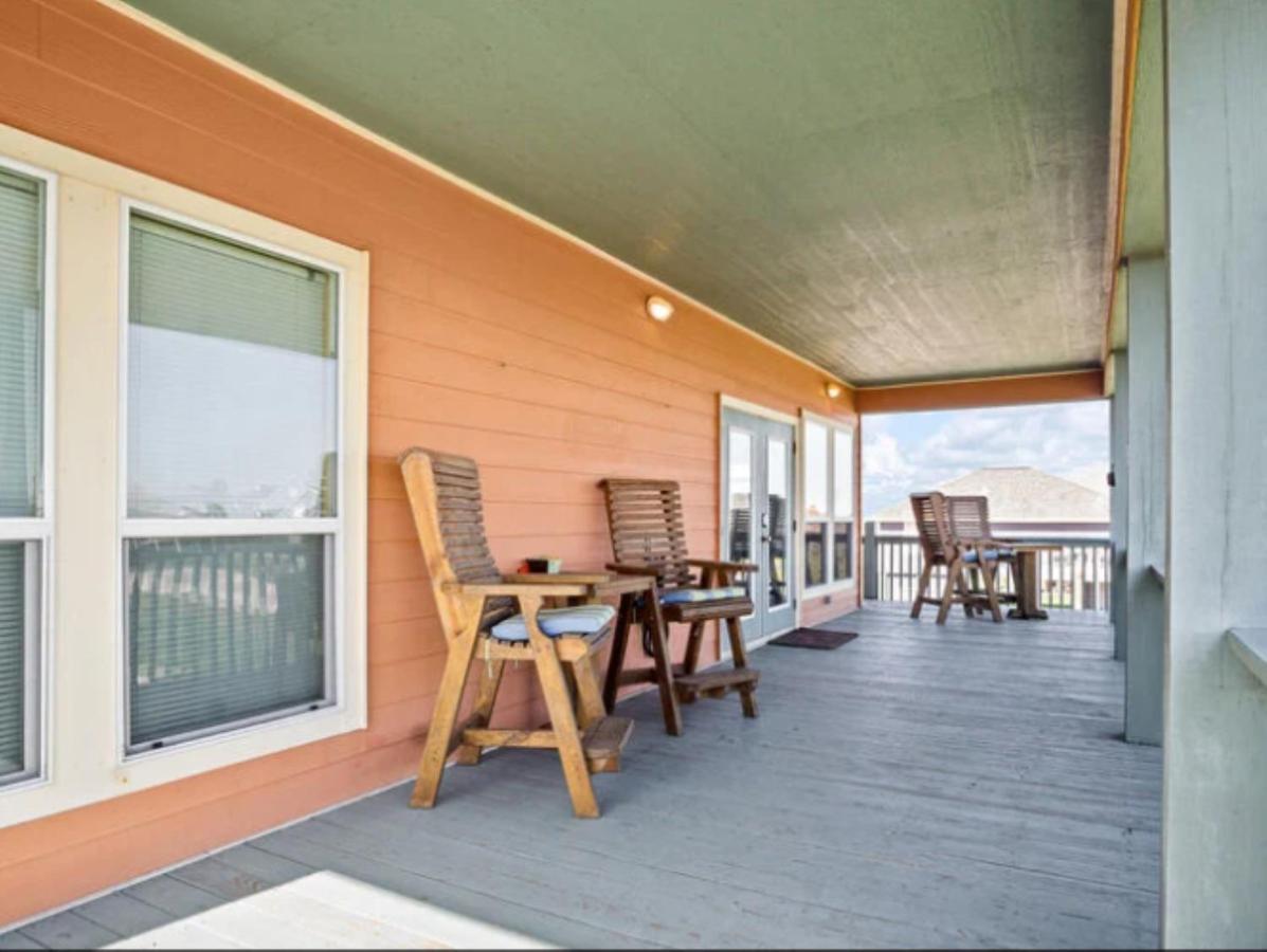 Holiday home Fancy Nancy 2 Min Walk To Beach, Lyft, Pet-friendly *